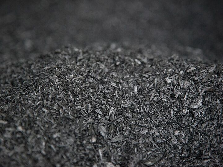Illustrative photo: Oregon Department of Forestry, Wikimedia Commons, CC BY 2.0 A pile of biochar.